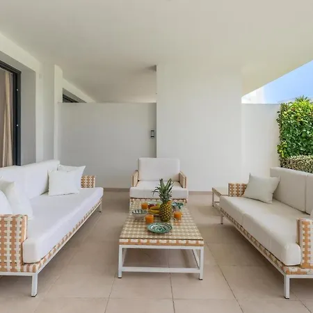 Amazing Ultra Modern Oasis In Atalaya Apartamento *
