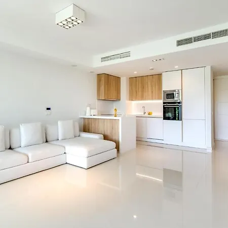 Amazing Ultra Modern Oasis In Atalaya Apartamento *