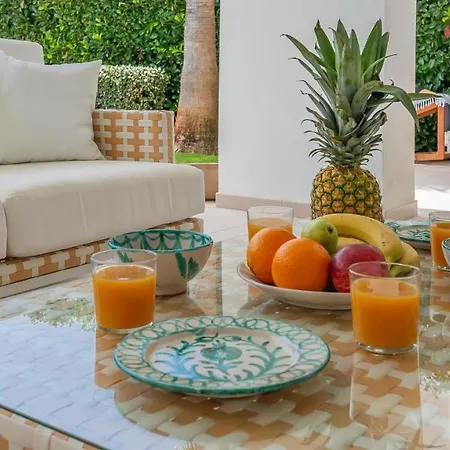 Amazing Ultra Modern Oasis In Atalaya Apartamento