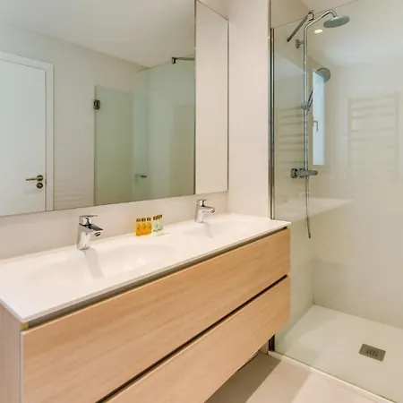 Amazing Ultra Modern Oasis In Atalaya Apartamento Estepona